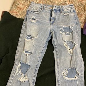 Mom jean size 27